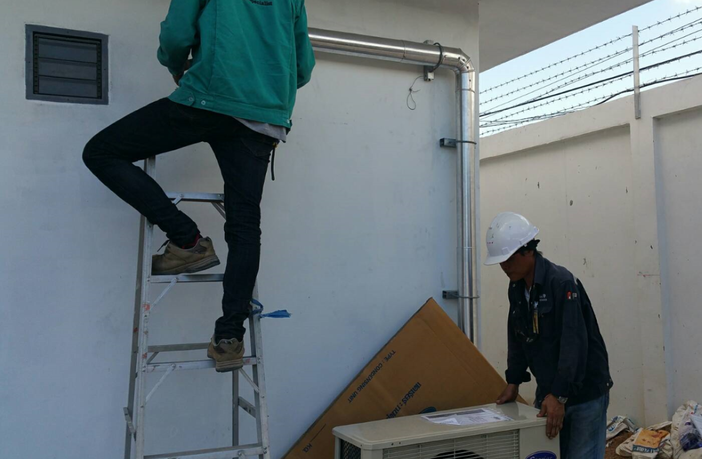 AC install Weight Bridge House 